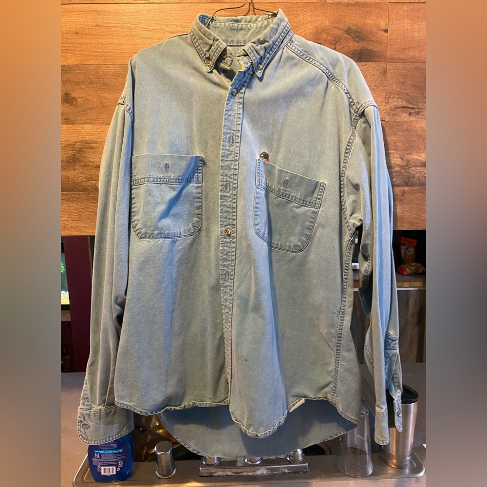 Duck head turquoise shirt